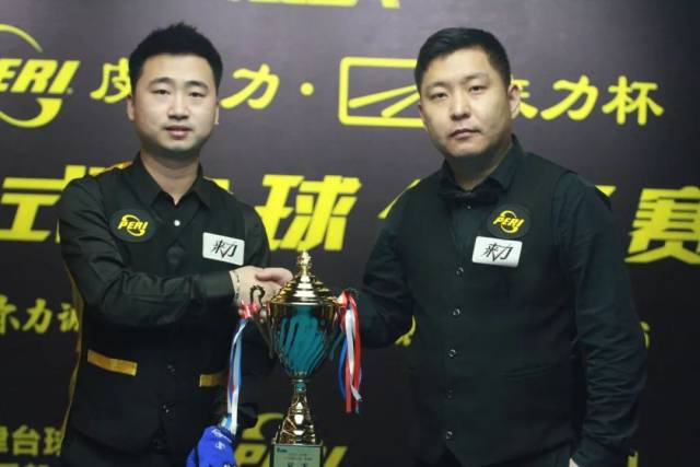 内侧副韧带 内侧副韧带